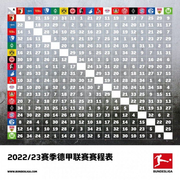 1995年的《爱在黎明破晓前》、2004年的《爱在日落黄昏时》与2013年的《爱在午夜降临前》，组成了导演理查德;林克莱特的;爱在三部曲，粉丝们这些年来一直在热烈讨论，还会不会有系列第四部的面世